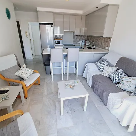 2 Bed With Pool Views Apartment Benalmadena