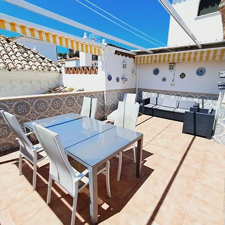 Apartment 2 Bed With Pool Views *