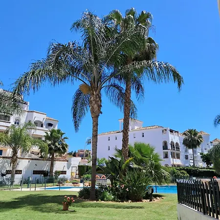 2 Bed With Pool Views * Benalmádena