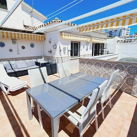 2 Bed With Pool Views Апартаменты