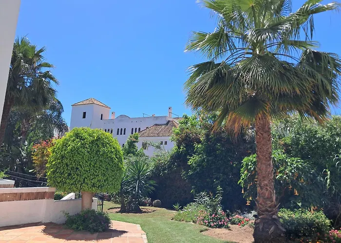 2 Bed With Pool Views * Benalmádena